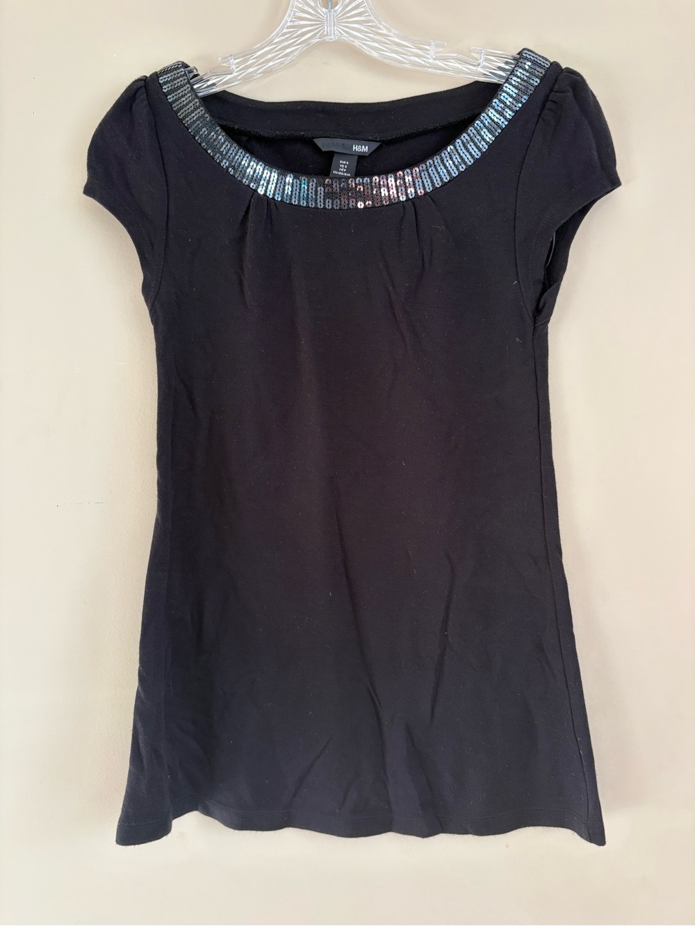 H&M Black Short Sleeve Top with Iridescent Sequin Collar